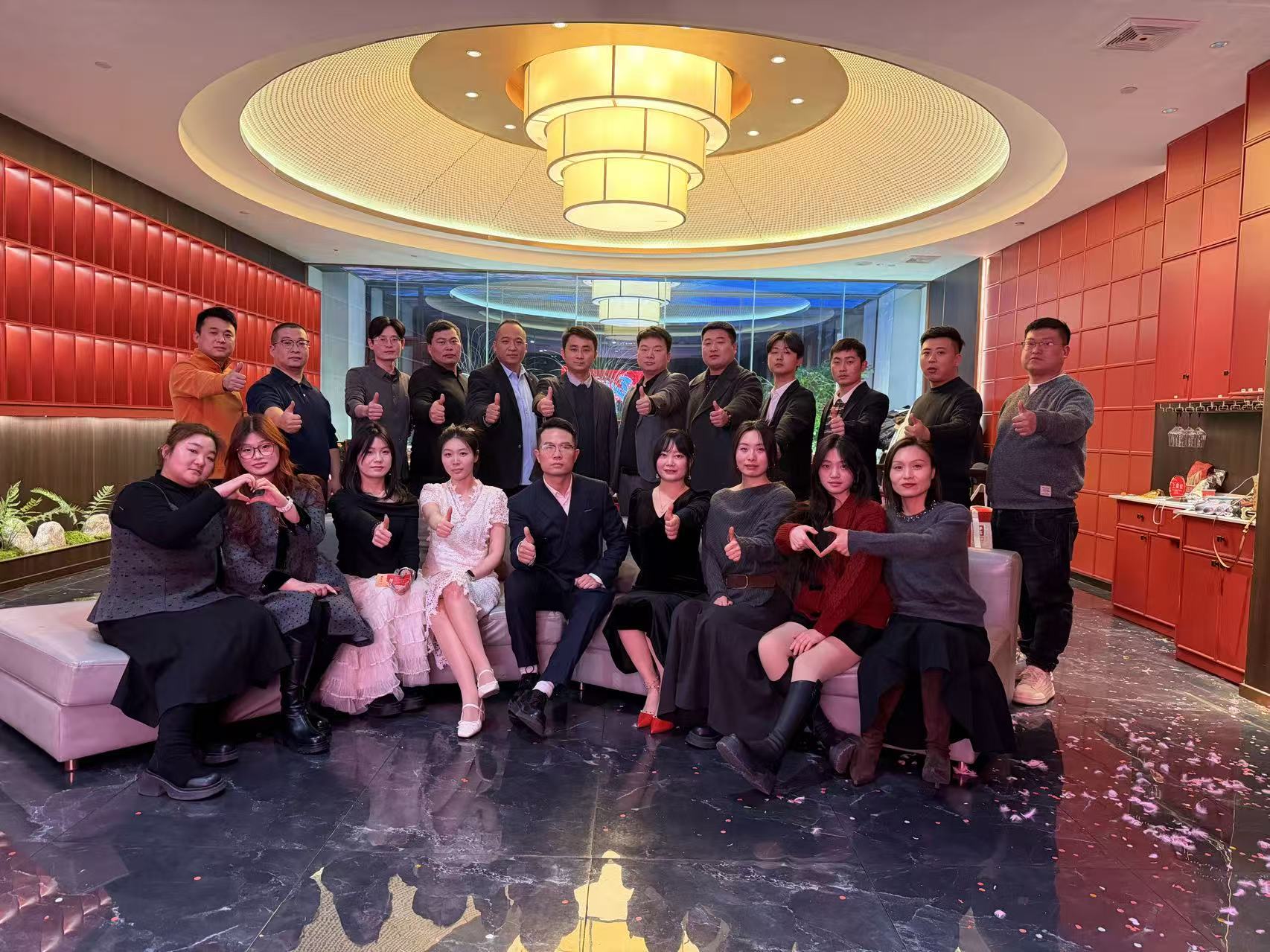 卓升设计团队完成年度设计理念分享会示意图